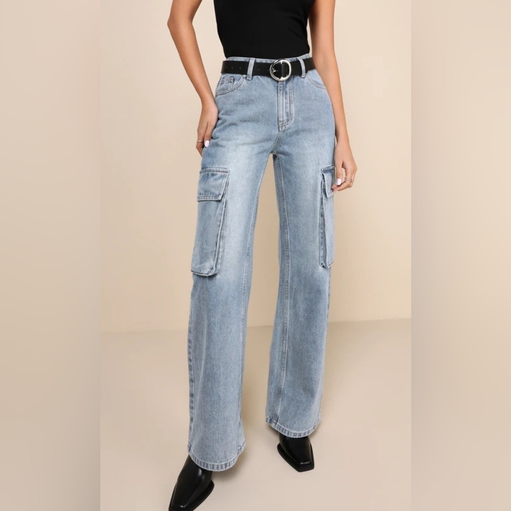 Women's Light Blue Cargo Jeans - size 2 LUSH (from Lulus)